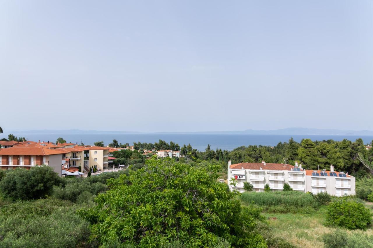 Valiant Sea Aparthotel Kriopigi Bagian luar foto