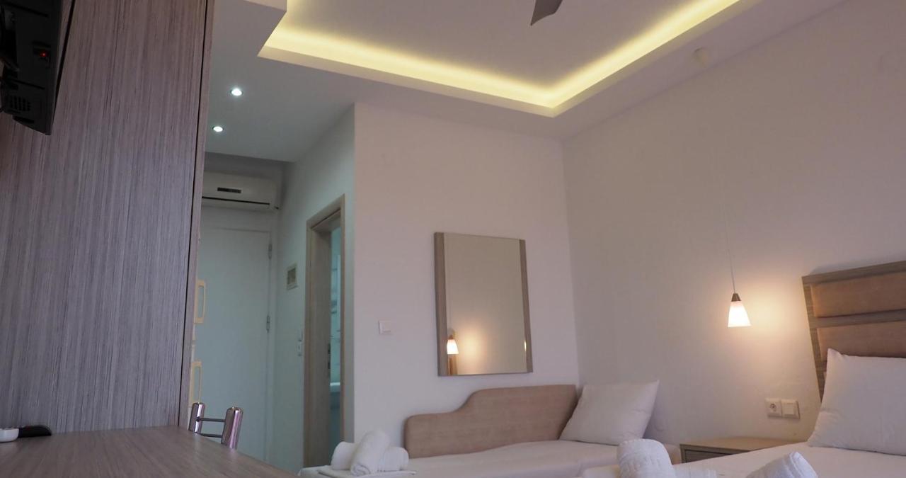 Valiant Sea Aparthotel Kriopigi Bagian luar foto