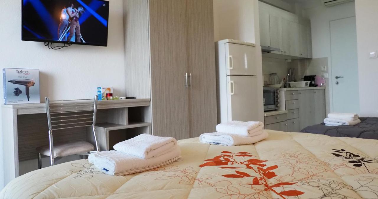 Valiant Sea Aparthotel Kriopigi Bagian luar foto
