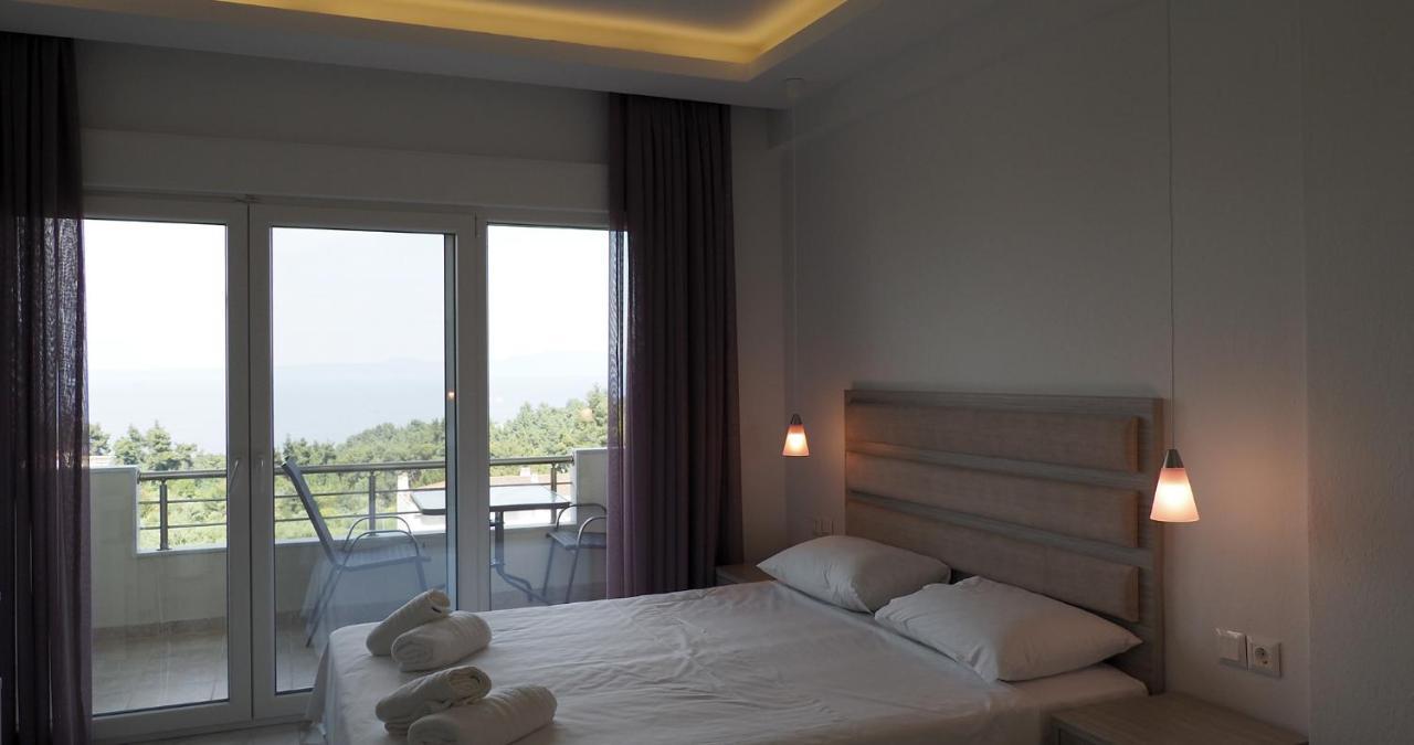 Valiant Sea Aparthotel Kriopigi Bagian luar foto